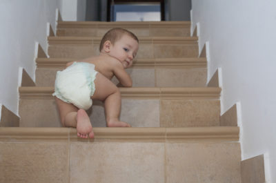 Gefährliche Treppen für Babys